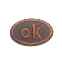 Термонаклейка на одежду "OK" коричневый В25 4х6см